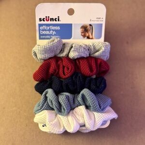 🌟FREE🌟NWT Scrunchies Textured Knit Hair Tie Set 5 PC Bundle Red Blue Grey White